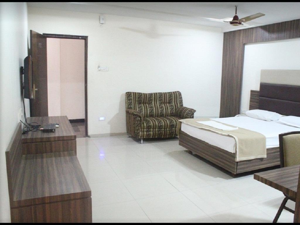 A.R Grand Hotel Visakhapatnam Esterno foto