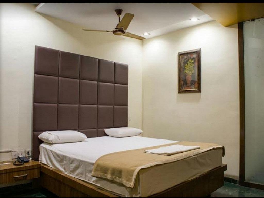 A.R Grand Hotel Visakhapatnam Esterno foto