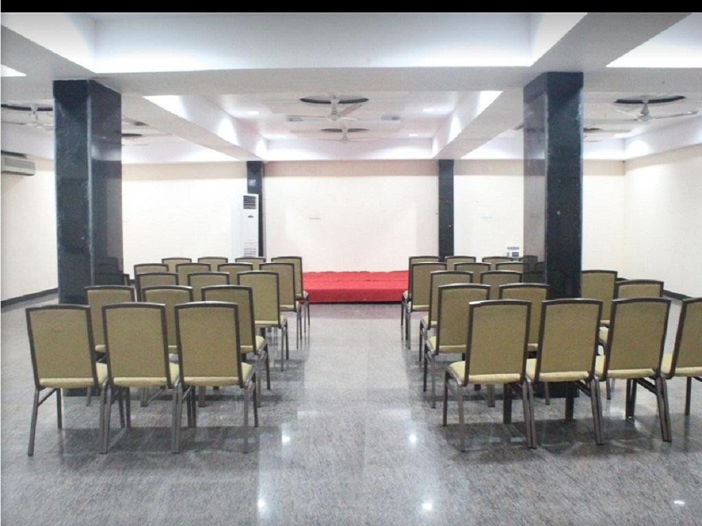 A.R Grand Hotel Visakhapatnam Esterno foto